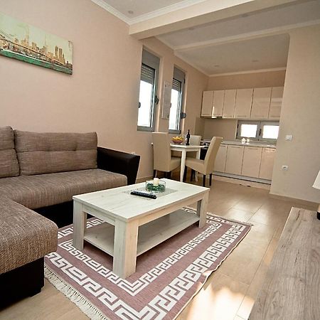 Apartments Jasmina Ulcinj Exterior photo