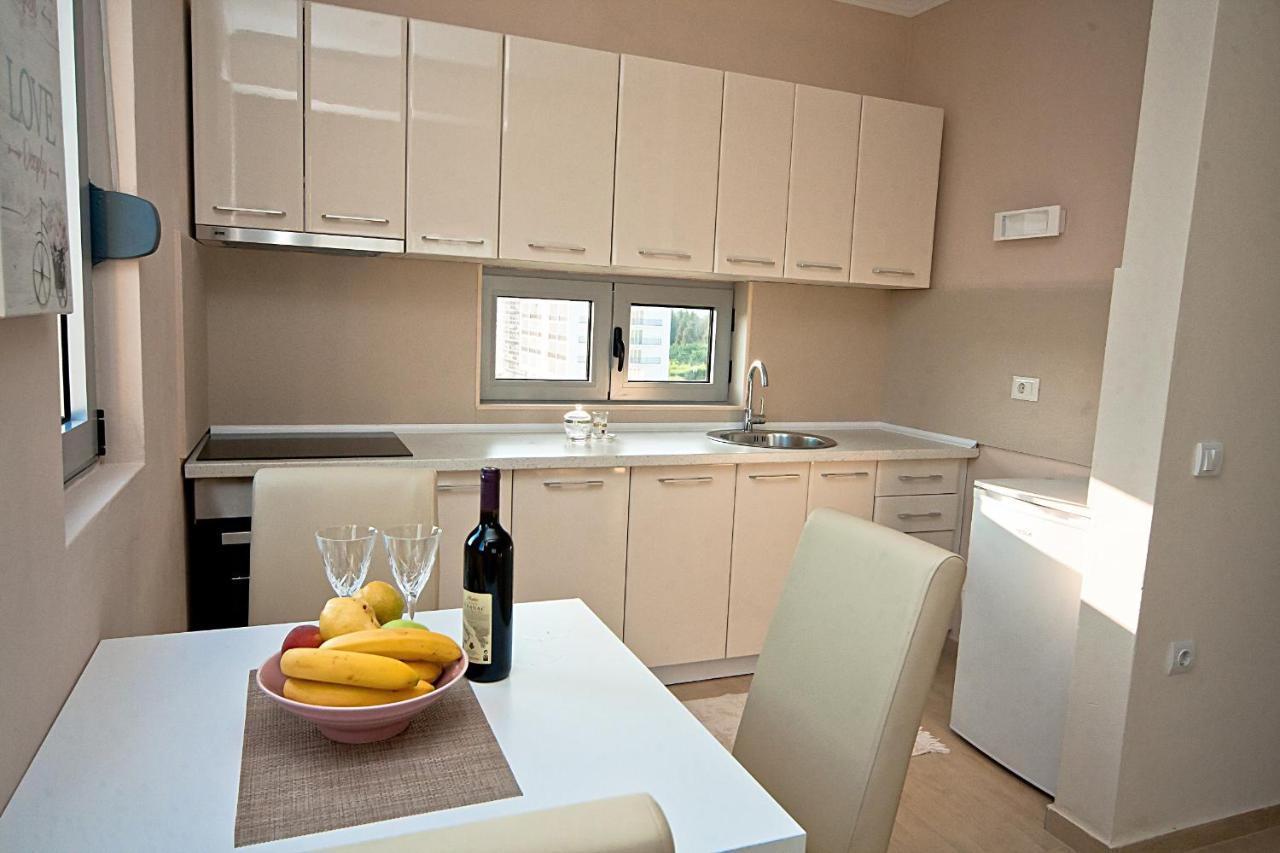 Apartments Jasmina Ulcinj Exterior photo