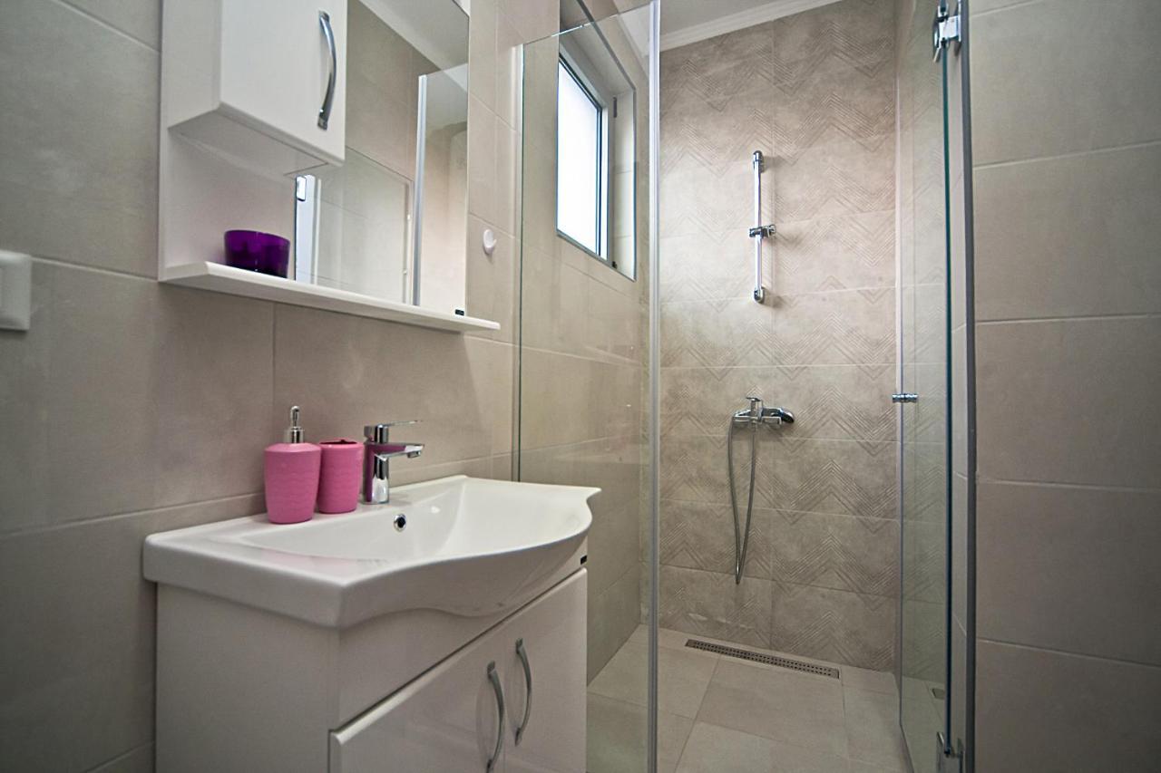 Apartments Jasmina Ulcinj Exterior photo
