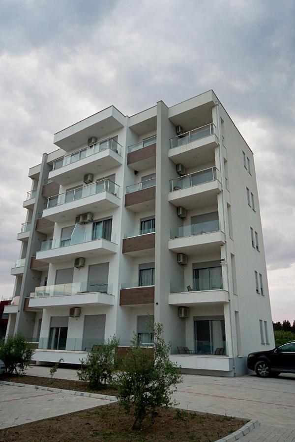 Apartments Jasmina Ulcinj Exterior photo