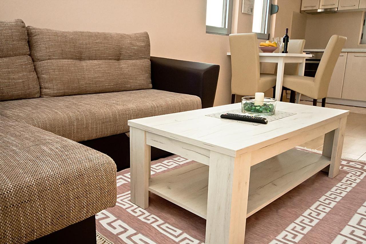 Apartments Jasmina Ulcinj Exterior photo